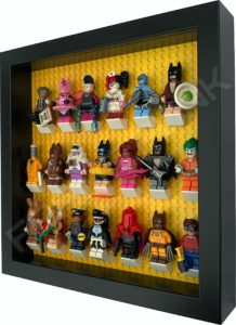 FRAMEPUNK black display frame compatible with LEGO Batman Movie Minifigures Series 1 and 2 (displaying series 1) Side view