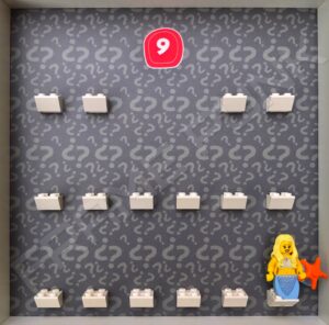 FRAMEPUNK display showing Lego Minifigure Series 9