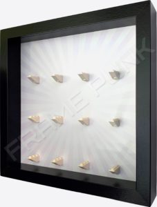 FRAME PUNK display frame compatible with LEGO Unikitty series (black) side view