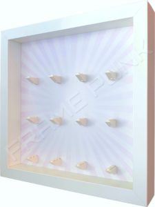 FRAME PUNK display frame compatible with LEGO Unikitty series (white) side view