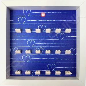 FRAMEPUNK white display frame compatible with LEGO Disney Minifigures Series 1 (Heart)