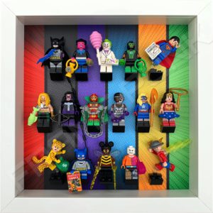FRAME PUNK display frame compatible with LEGO DC minifigures series (white) with minifigures in fun formation