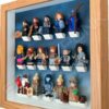 FRAME PUNK Harry Potter Lego Series 2 Display Frame with minifigures (Oak) Side view