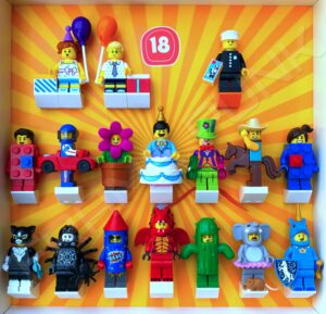 FRAMEPUNK display showing Lego Minifigures Series 18