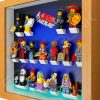 FRAMEPUNK display compatible with LEGO MOVIE minifigures series (Oak) with minifigures - Side view
