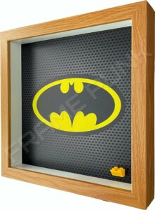 FRAMEPUNK superhero display compatible with single LEGO Batman minifigure (Oak) Side view