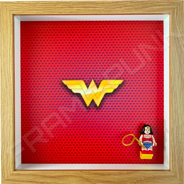 FRAMEPUNK superhero display compatible with single LEGO Wonder Woman minifigure (Oak) with minifigure