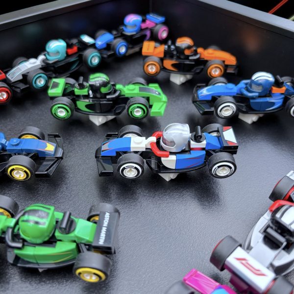 LEGO F1 Collectible Race Cars 71049 Display Case by FRAMEPUNK, depth view, Black Frame