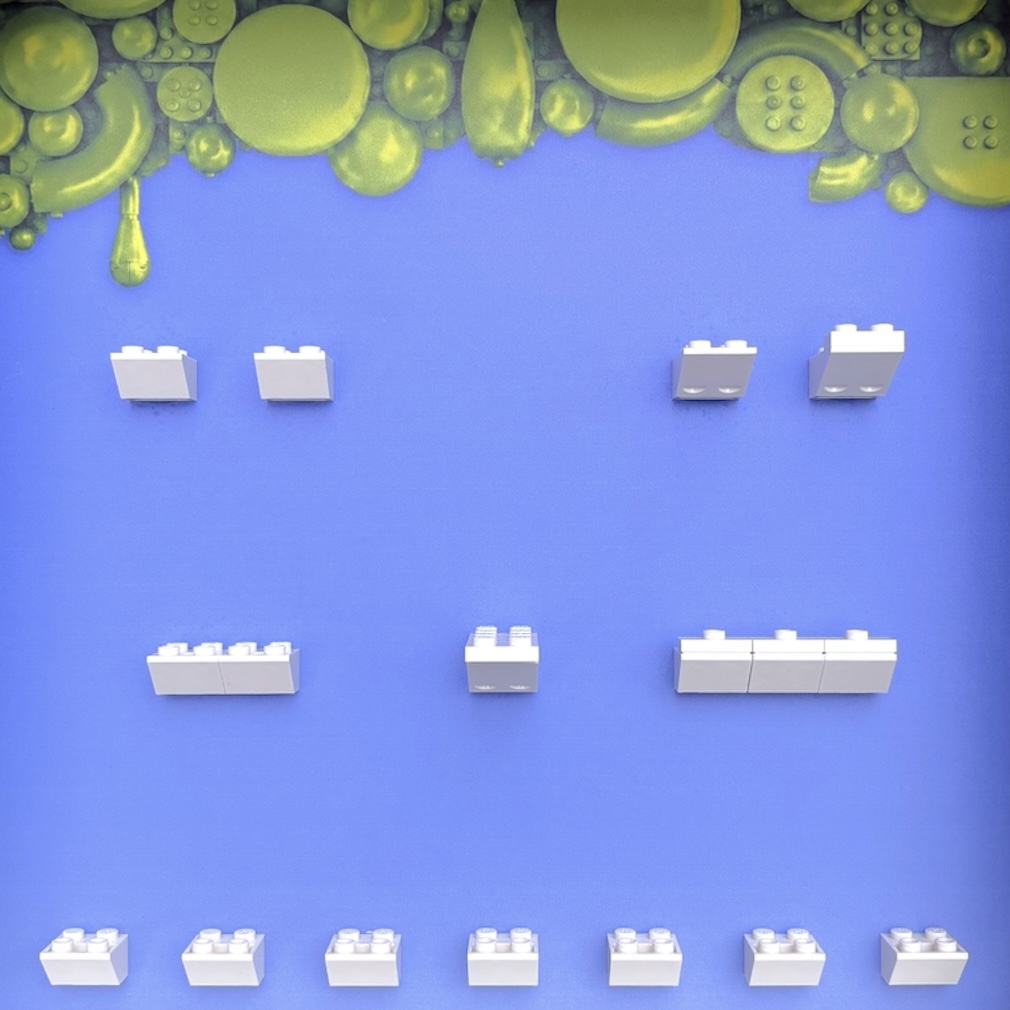 FRAMEPUNK Lego Shrek Minifigures Series (71053) Display Board