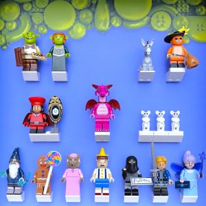 Complete Display for LEGO Shrek Minifigures Series